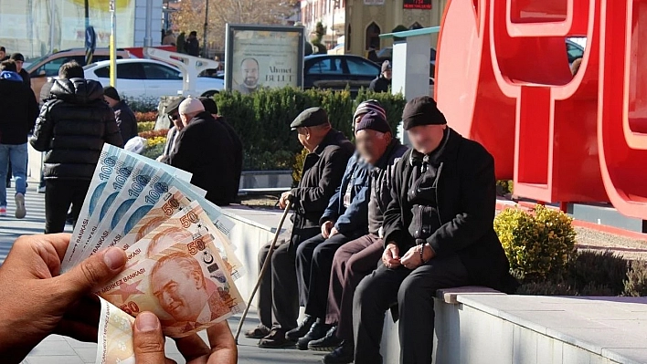 Emeklinin zamlı maaşları yatıyor
