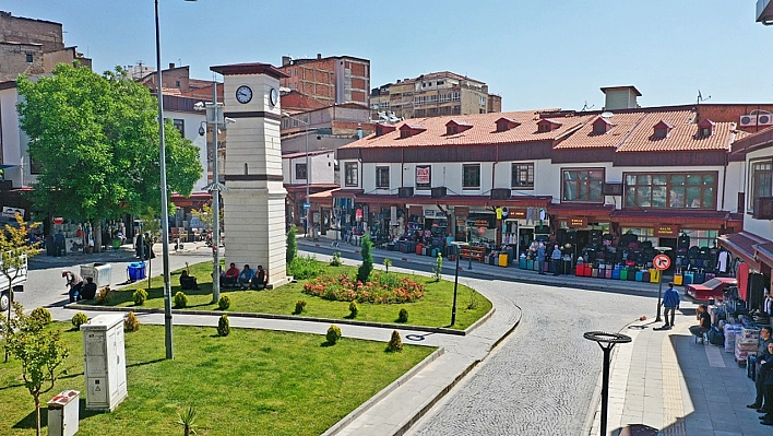 En Uzun Yaşam Süresine Sahip İller Açıklandı! Bakın Elazığ Kaçıncı Sırada...