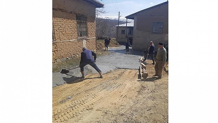 Engelli Vatandaş İçin Beton Yol Yapıldı