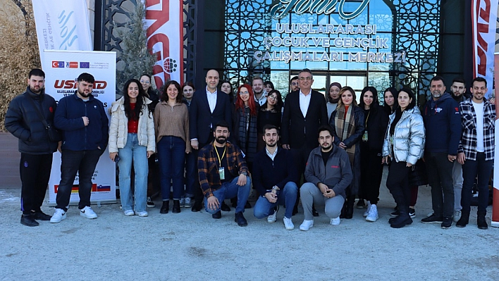 Erasmus Programı'na Katılan Öğrenciler İçin Sertifika Töreni Düzenlendi