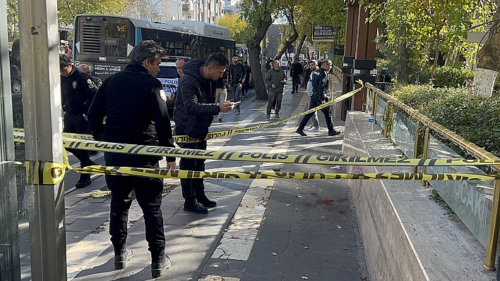 Eşini rahatsız eden adama tuzak kurup ayağından kurşunladı