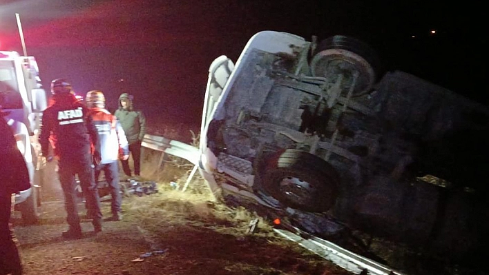 Feci kaza Elazığ'da: Kamyon devrildi 1 Kişi Yaralandı