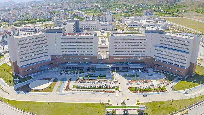 Fethi Sekin Şehir Hastanesi artık akşamları da hizmet verecek