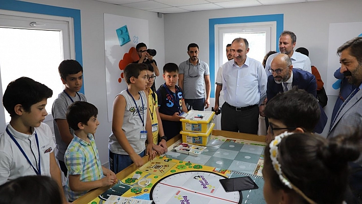 Fırat'ın Çocukları için Teknoloji Yetkinlik Merkezi'nin Açılışı Yapıldı