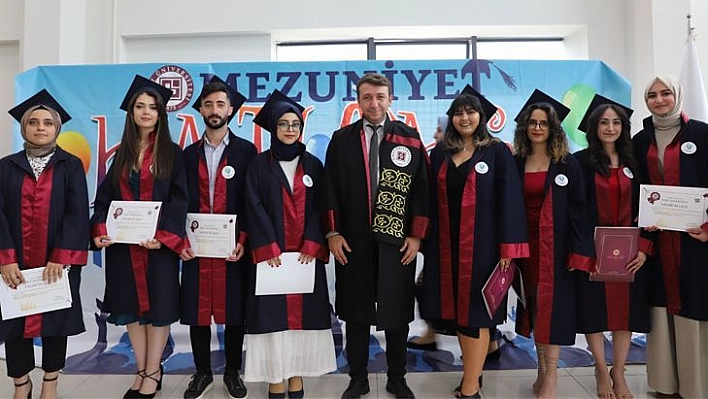 Fırat Üniversitesi Mimarlık Fakültesi Mezuniyet Töreni Yapıldı