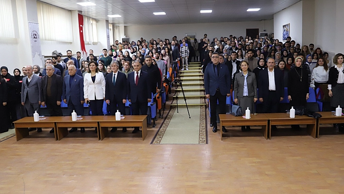 Fırat Üniversitesi'nde 24 Kasım Öğretmenler Günü Kutlandı