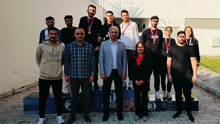 Fırat Üniversitesi'nde 29 Ekim nedeniyle sportif yarışmalar düzenlendi