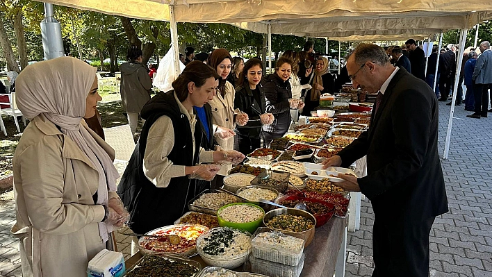 Fırat Üniversitesi'nde maddi durumu iyi olmayan öğrenciler için kermes açıldı