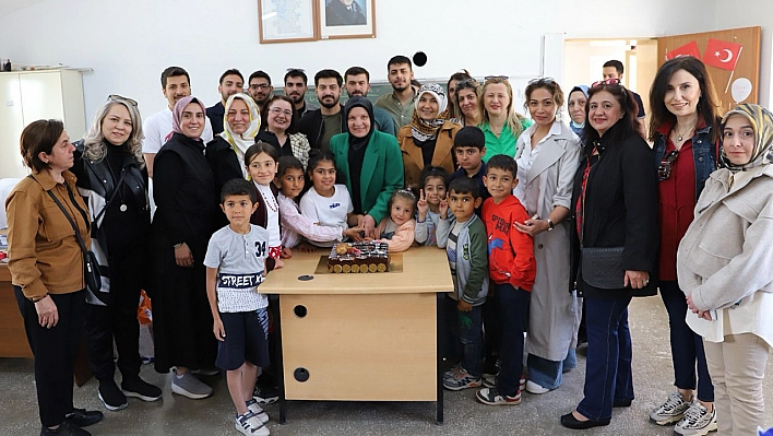 Fırat Üniversitesi'nden Köy Okuluna Destek