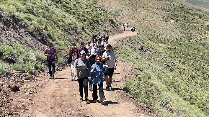 Fırat Üniversitesi Öğrencilerine Elazığ'ı Tanıtmaya Devam Ediyor