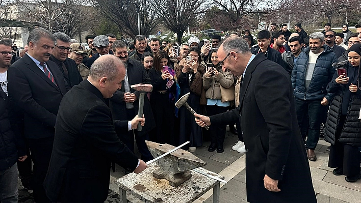 FÜ'de Nevruz coşkuyla kutlandı