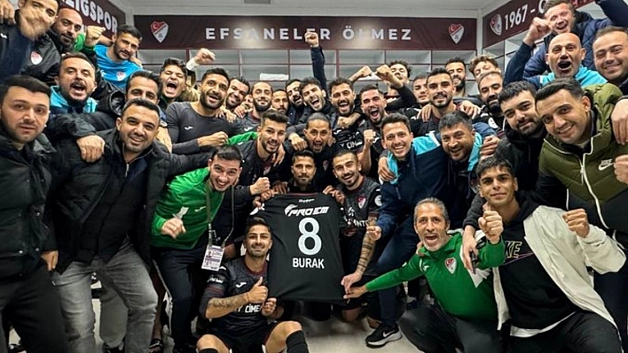 Futbolcular galibiyeti değerlendirdi: 'Taraftarlarımızı tekrar bekliyoruz'