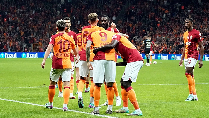 Galatasaray'da çuvalla para verip alınan futbolcu sezon sonu gönderiliyor