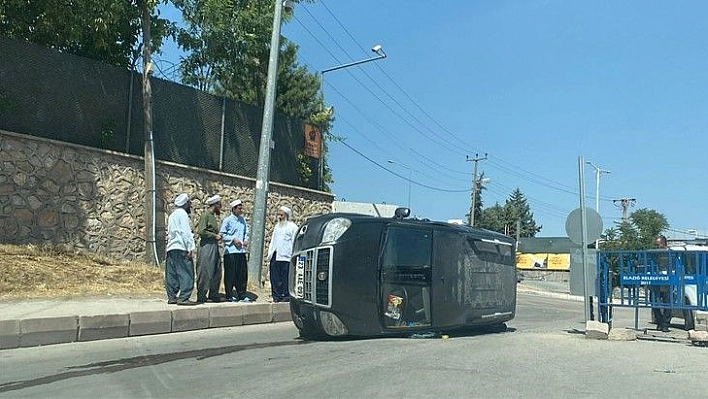 Gar Köprüsünde Yine Trafik Kazası