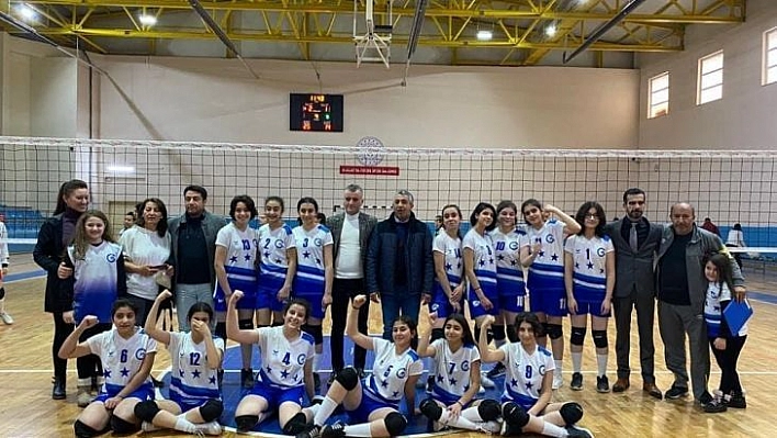 Genç voleybolcular, Türkiye yarı finaline çıktı