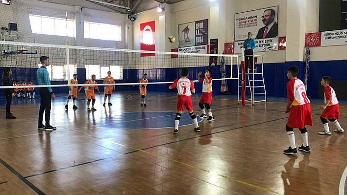 Gençler Voleybolda şampiyonlar belli oldu