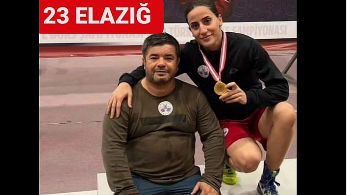 Gizem Özer, Karadağ'da