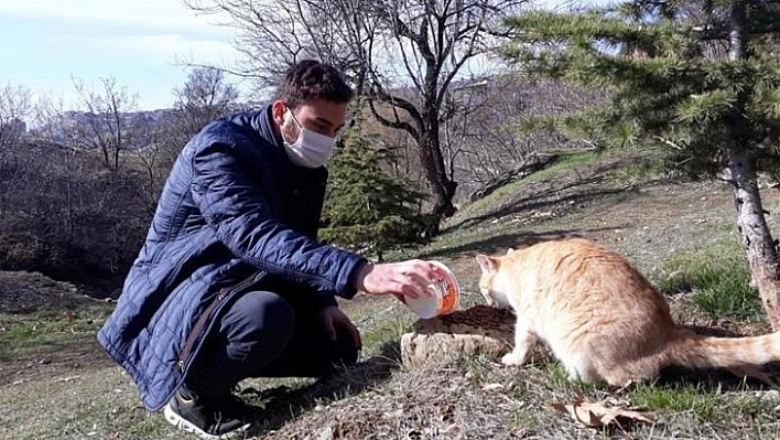 Gönüllü gençlerden gönüllere dokunan hareket