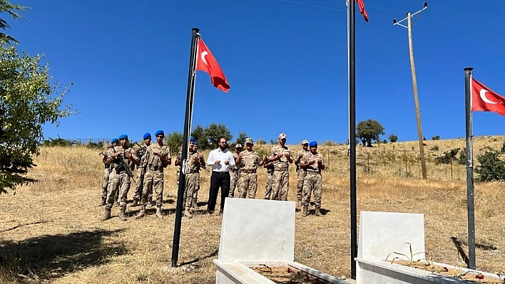 Güneybaşı şehitleri kabirleri başında anıldı