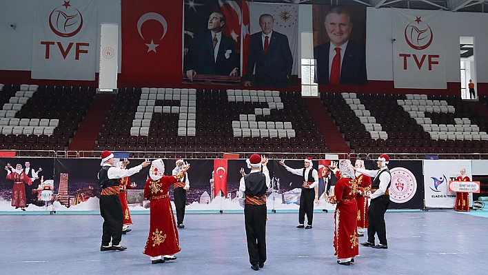 Halk oyunları yarışmaları sona erdi