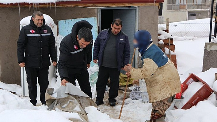 İl Özel İdaresi Ekipleri, Yaşlı Kadının Yardım Çağrısına Kayıtsız Kalmadı