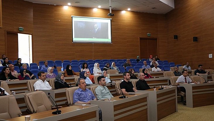   İl Özel İdaresi'nde 'En İyi Narkotik Polisi Anne' Proje Sunumu Gerçekleştirildi