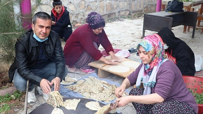 Ispanaklı ekmek tam not aldı