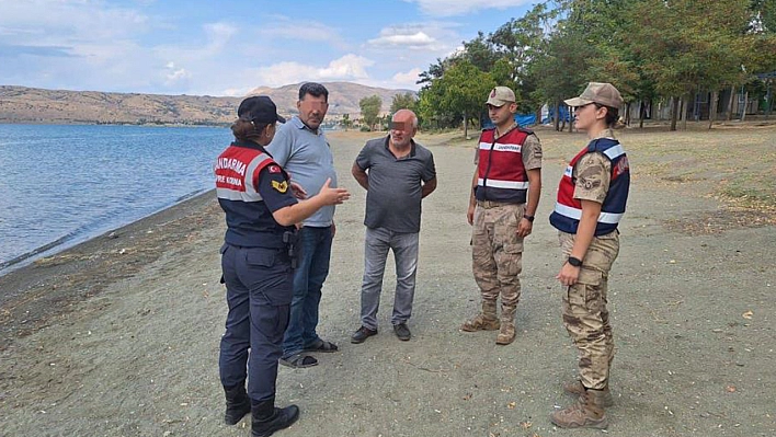 Jandarma çevre kirliliğine karşı vatandaşları bilgilendirdi