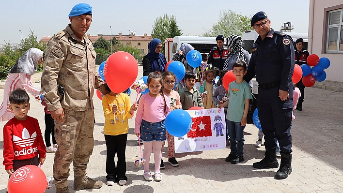 Jandarmanın 185'inci Kuruluş Yıldönümünde Çocuklara Özel Etkinlik