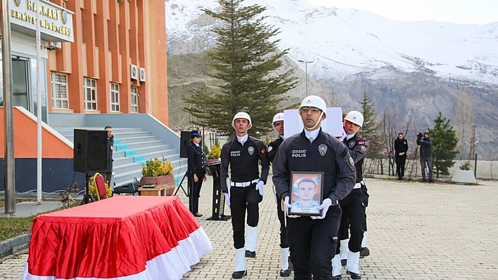 Kalp Krizi Geçiren Polis Memuru Törenle  Memleketi Elazığ'a Uğurlandı