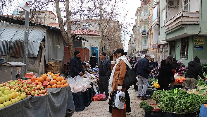 Kar, kış, kıyamet pazarlardaki fiyatları etkiledi mi? Elazığ'da güncel pazar fiyatları ne durumda?