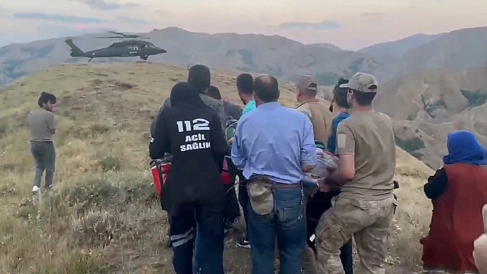 Kayalıklardan düşen kadın jandarma helikopteriyle hastaneye sevk edildi