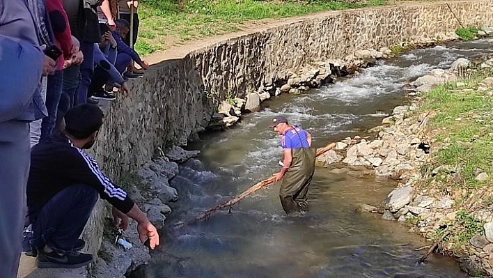 Kayıp yaşlı adamı bulmak için dereler didik didik aranıyor