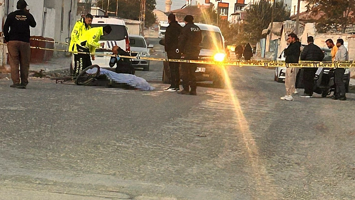 Kazada çocuğunun ölümünden sorumlu tuttuğu sürücüyü öldürdü