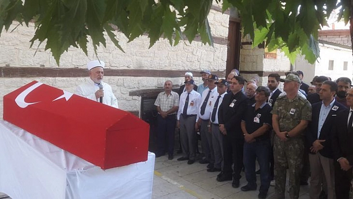 Kıbrıs gazisi Elazığ'da son yolculuğuna uğurlandı