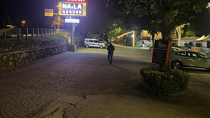 Kına gecesinde eğlenenlerin üzerine disko topu düştü: 3 yaralı