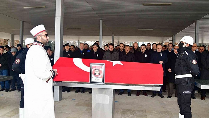 Kocası tarafından öldürülen kadın polis, Malatya'da defnedildi