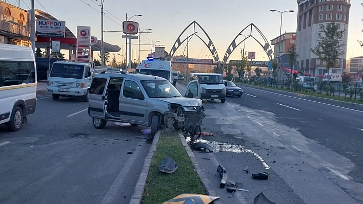 Kontrolden çıkan araç refüje çarptı: 1 yaralı