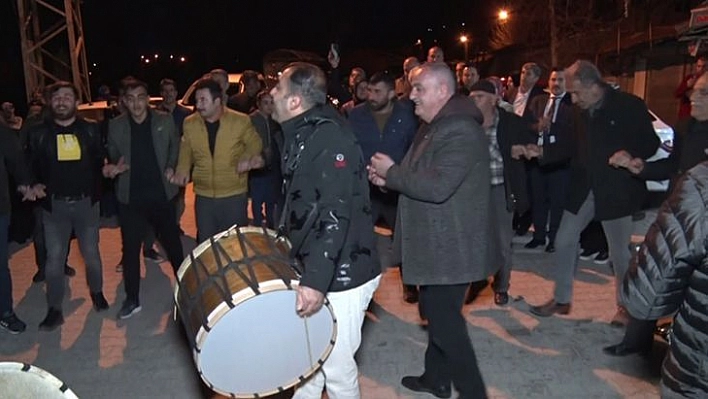 Mahallede Sahur Halayı