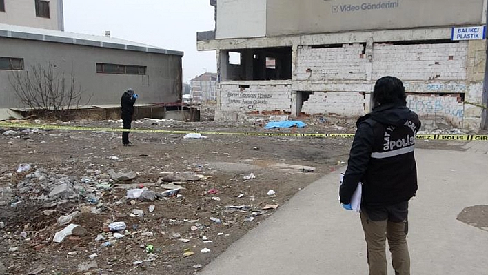 Malatya'da 16 yaşındaki gencin cesedi, boş bir arazide bulundu