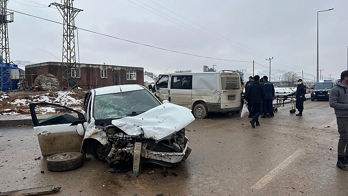 Malatya'da 2 ayrı korkunç kaza : 1 ölü 5 yaralı