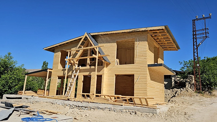 Malatya'da ahşap evlere ilgi artıyor