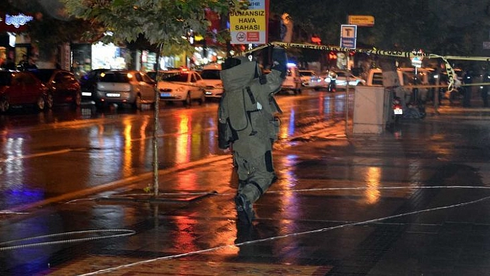 Malatya'da ATM'de unutulan paket fünyeyle patlatıldı