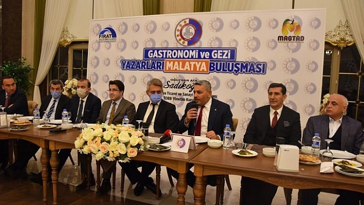 Malatya'da gastronomi yazarlarına peynir ve kağıt kebabı tanıtıldı