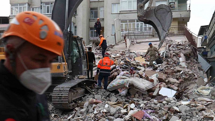 Malatya'da iki noktada arama kurtarma çalışması devam ediyor