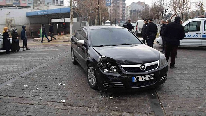 Malatya'da iki otomobil çarpıştı: 1 yaralı