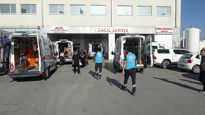 Malatya'da iki araç çarpıştı: 6 kişi yaralandı