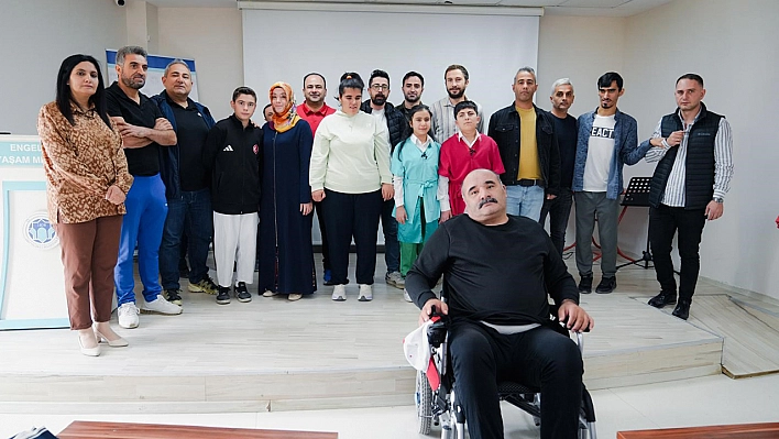 Malatya'da 'Sahne senin' engelsiz yetenek yarışması heyecanı