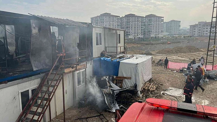 Malatya'da şantiyede korkutan yangın