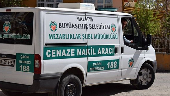 Malatya'da Üç Çocuk Annesi, Göğsünden Silahla Vurulmuş Halde Bulundu